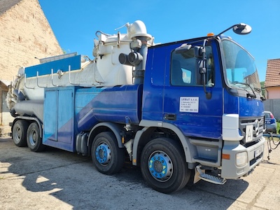 Práce sacími bagry